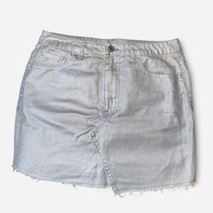Metallic Silver Mid-Rise Denim Mini Skirt from Forever 21
